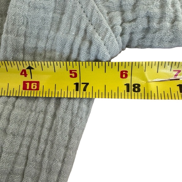 Forever 21 Shortall Romper Muslin Sage Green Short Sleeve Size M NWT - Picture 4 of 8